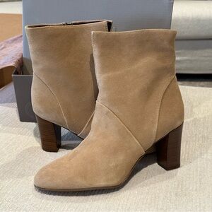 FRANCO SARTO size 9 L-Pia Suede Ankle Boots NEW!